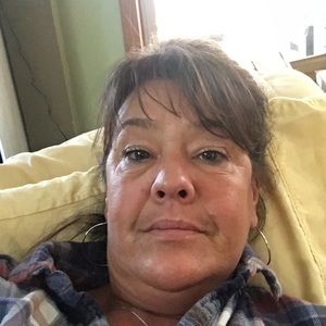 Meet your Posher, Debbiedebbie